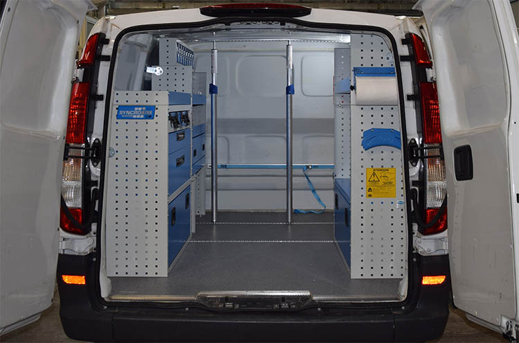 Mercedes Vito con allestimento completo Syncro Prato