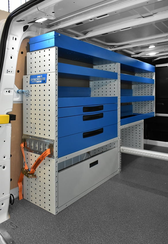 Custom con cassetti e ripiani di scaffalatura Syncro Prato