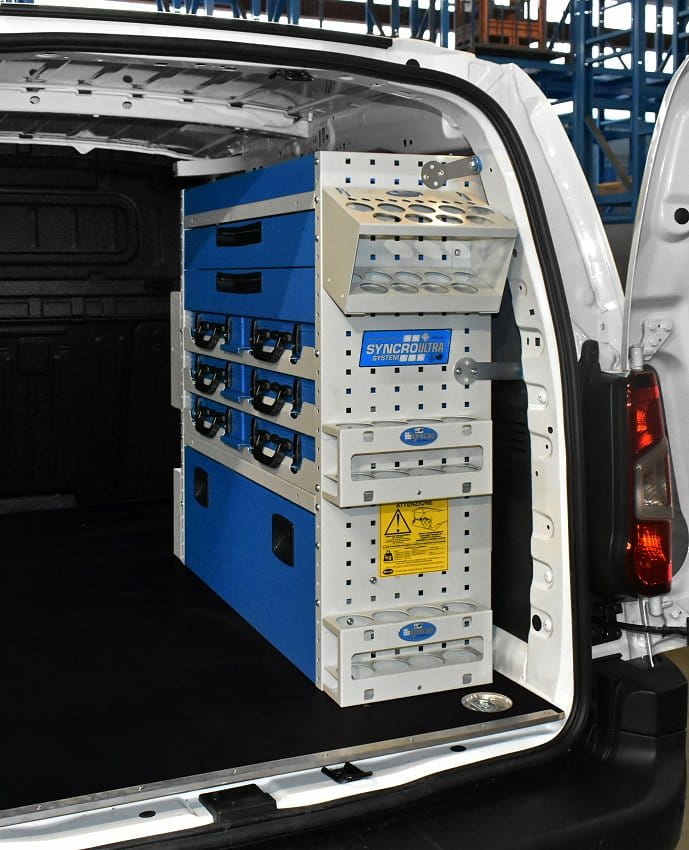 Scaffalature e cassettiere per furgoni su Toyota Proace City Syncro Prato
