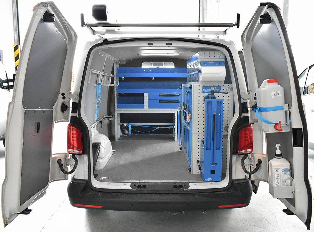 Daily Iveco attrezzato da Syncro System con arredi e accessori per officina mobile Prato